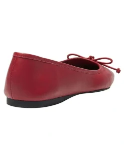Sandler Maya Flat Shoes in Red Leather