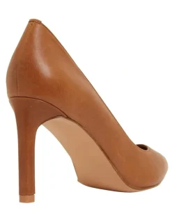 Sandler Octavia Heeled Shoes in Cognac Leather