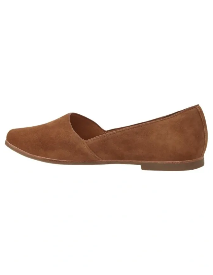 Sandler Rachael Flat Shoes in Tan Suede