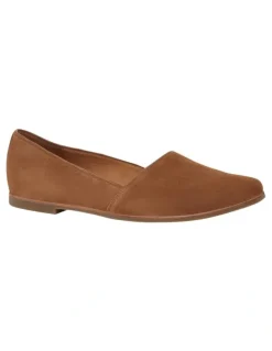 Sandler Rachael Flat Shoes in Tan Suede