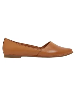Sandler Rachael Flat Shoes in Tan Leather