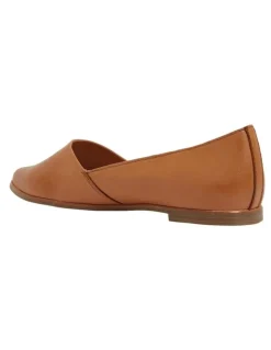Sandler Rachael Flat Shoes in Tan Leather