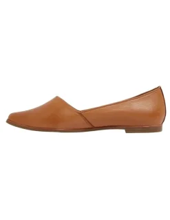 Sandler Rachael Flat Shoes in Tan Leather