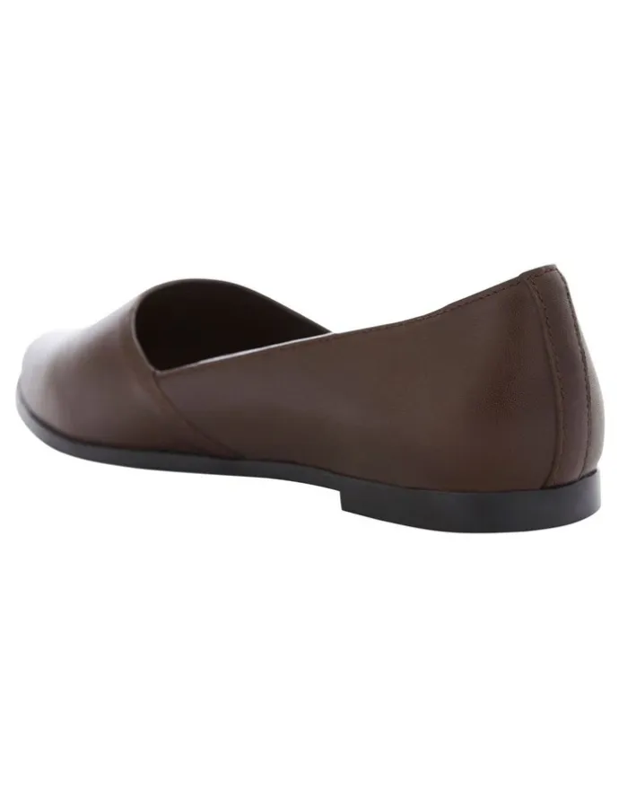 Sandler Rachael Flat Shoes in Chocolate Leather