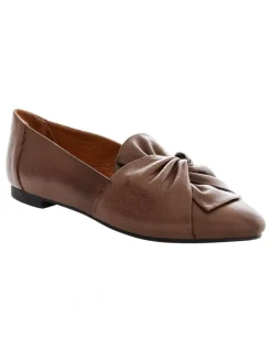 Sandler Rosco Flat Shoes in Chocolate