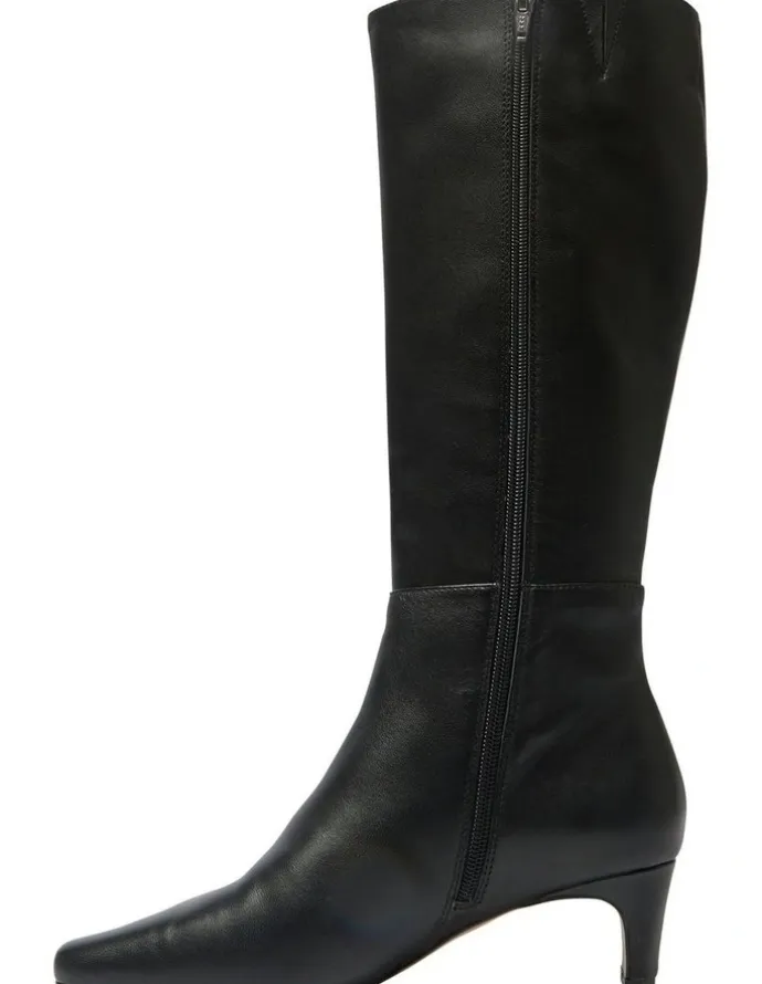 Sandler Salute Boots in Black Leather