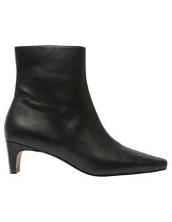 Sandler Seattle Boots in Black Leather