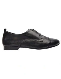 Sandler Utah Flat Shoes in Black Leather