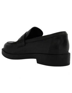 Sandler Pia Loafers in Black Leather