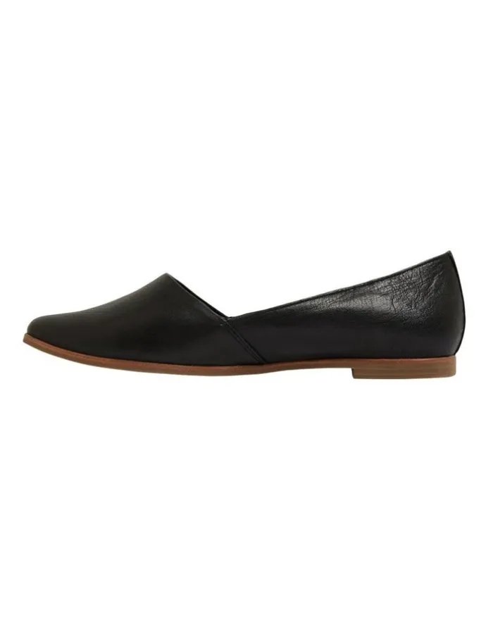 Sandler Rachael Leather Flat Shoes in Black