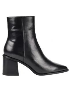 Siren Douglas Ankle Boots in Black
