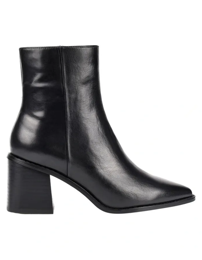Siren Douglas Ankle Boots in Black
