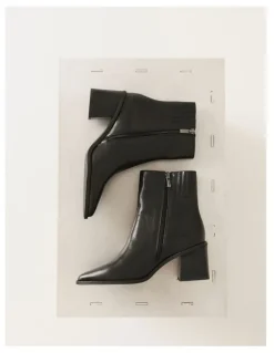 Siren Douglas Ankle Boots in Black