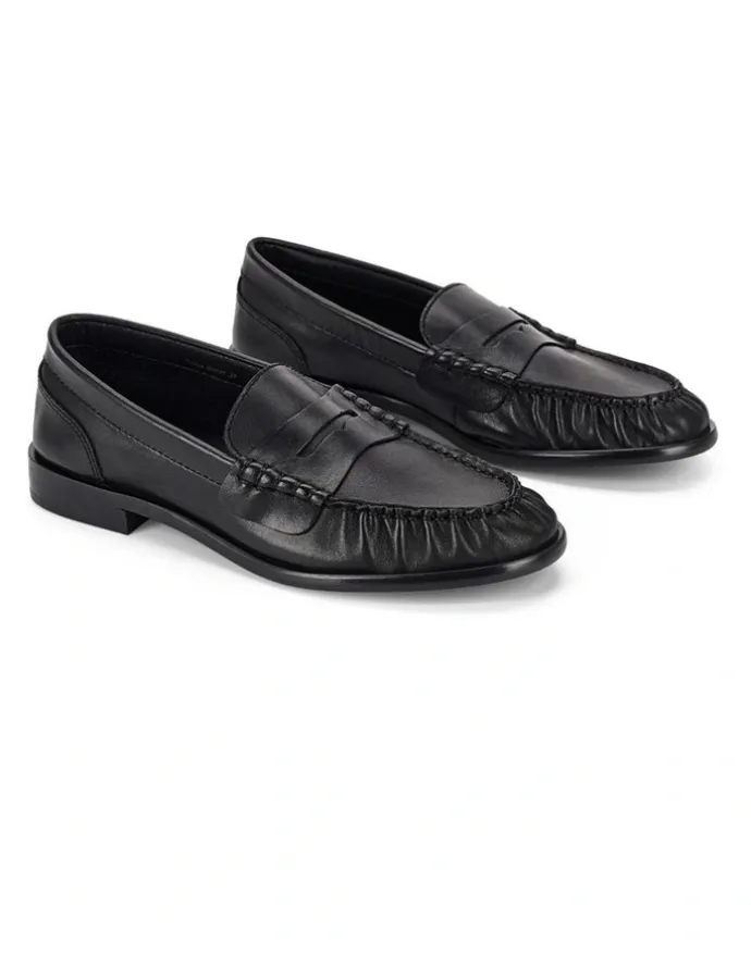 SIREN Paddy Loafers in Black