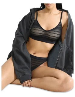 Sloggi Free Evolve Lace Bra in Black