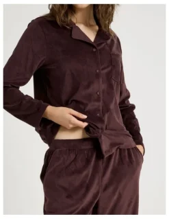 Soho Cosy Fleece Long Sleeve Button Up Pyjama Set in Raisin Debossed Heart Print