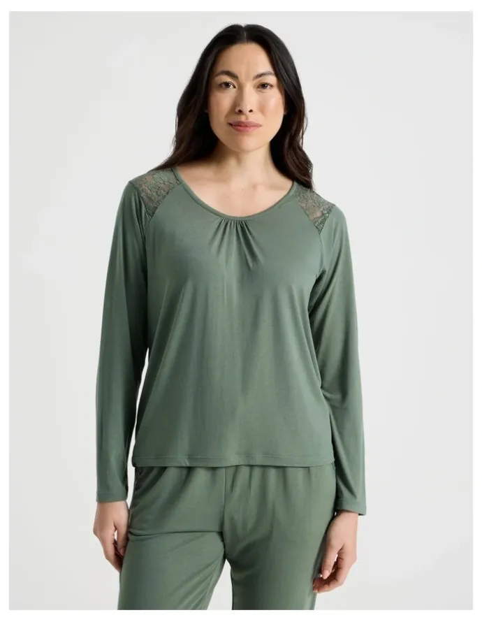 Soho Everyday Lace Long Sleeve Top in Laurel Green
