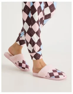 Soho Harbin Slipper in White/Pink Argyle Print