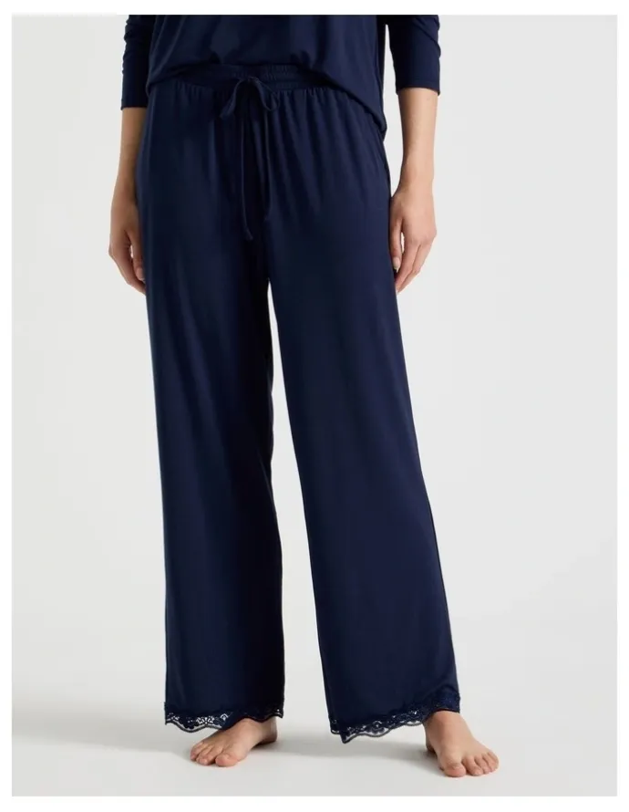 Soho Lace Pants in Navy
