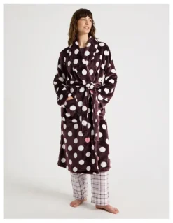 Soho Long Fleece Robe in Raisin Spot Print