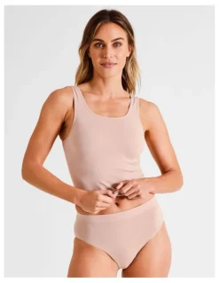 Soho Seamless Full Brief in Beige