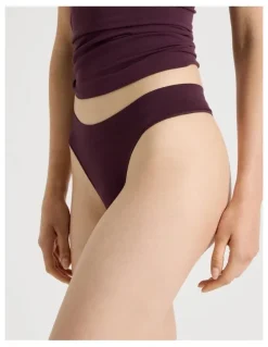 Soho Seamless G-string in Mauve