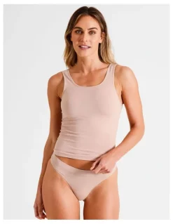 Soho Seamless G-string in Beige