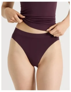 Soho Seamless High Cut in Mauve