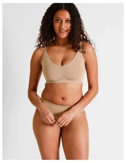 Soho Seamless No Show Bralette in Beige