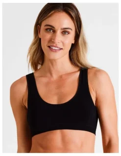 Soho Seamless Scoop Crop Bralette in Black