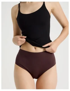 Soho Smooth Fit Full Brief in Dark Mauve