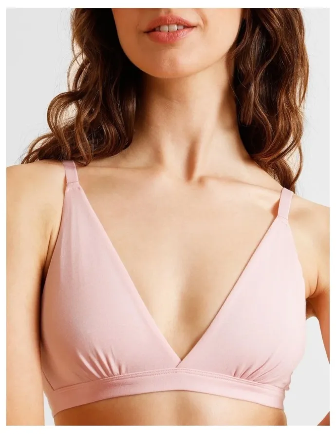 Soho Soft Feel Triangle Bralette in Black