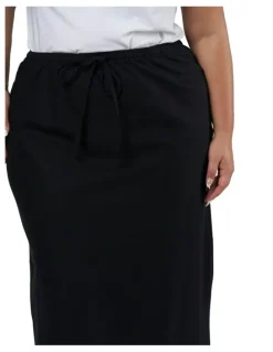 Something 4 Olivia Olsen Linen Midi Skirt in Black