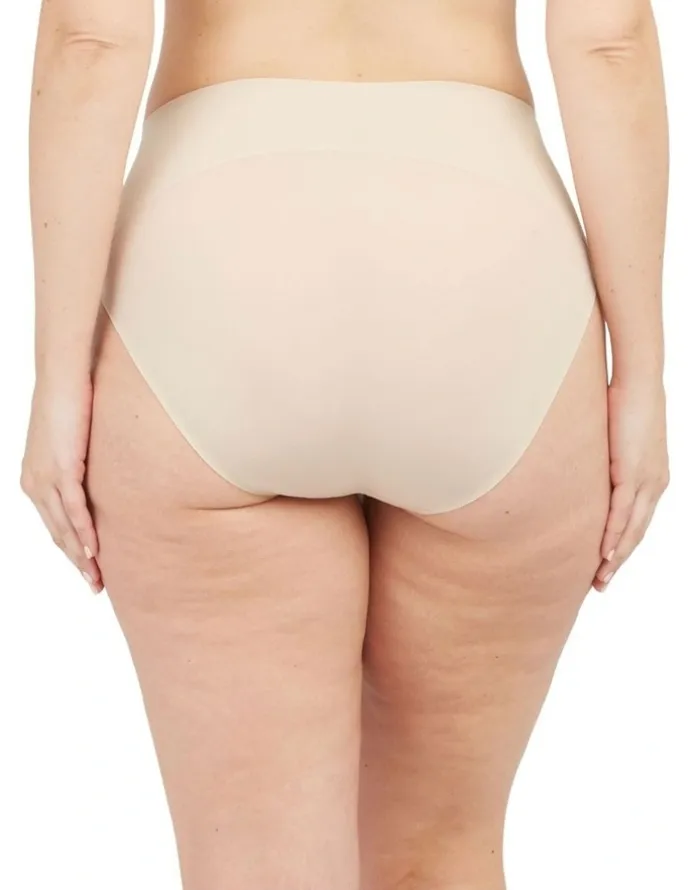 Spanx Undietectable Brief in Soft Nude