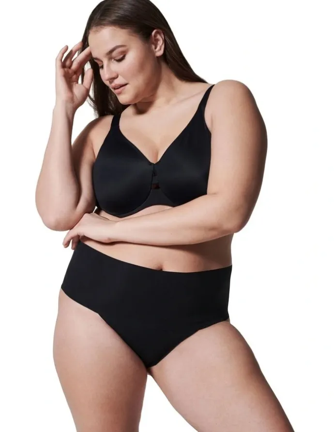 Spanx Undietectable Thong in Very Black