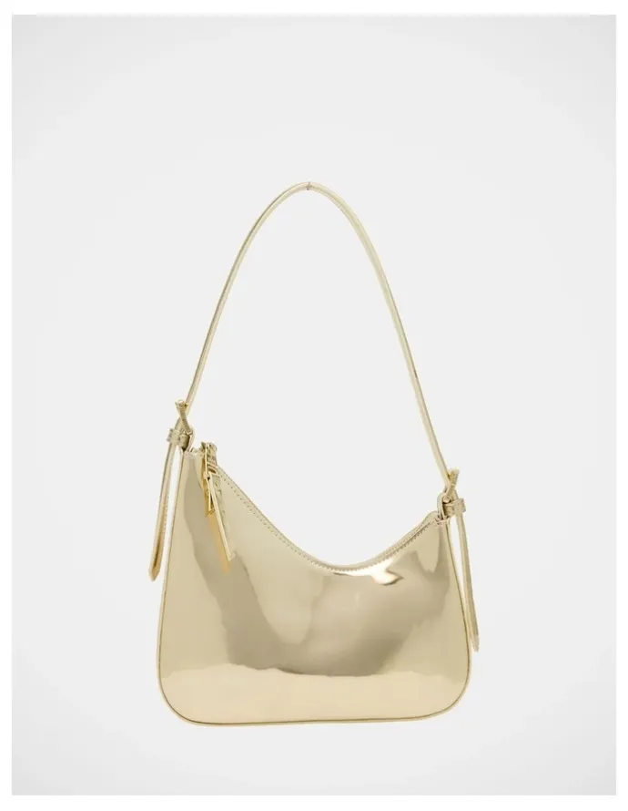 Steve Madden BSmith Shoulder Bag in Gold