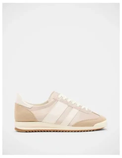 Steve Madden Jumper Sneakers in Sand Multi