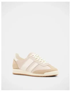 Steve Madden Jumper Sneakers in Sand Multi