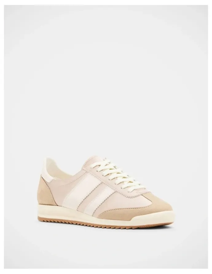 Steve Madden Jumper Sneakers in Sand Multi