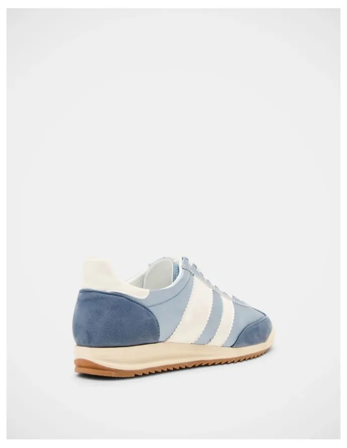 Steve Madden Jumper Sneakers in Light Blue