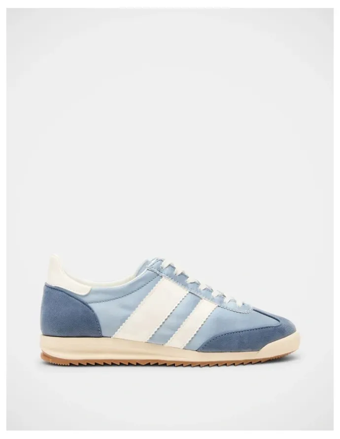 Steve Madden Jumper Sneakers in Light Blue