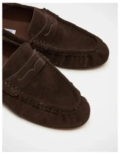 Steve Madden Roger Loafers in Chocolate Brown