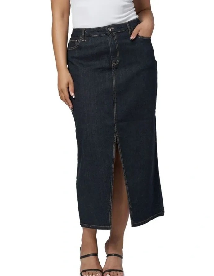 Sunday in the City Hype Denim Maxi Skirt in Denim