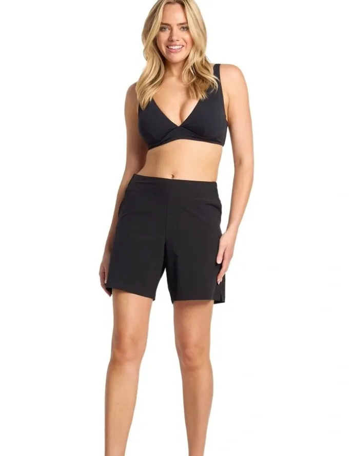 Sunseeker Hybrid Flex Short in Black