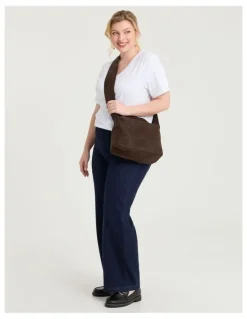 Taking Shape Adjustable Slouch Bag Brown
