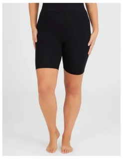 Taking Shape Bamboo Anti Chafe Crop Short Black