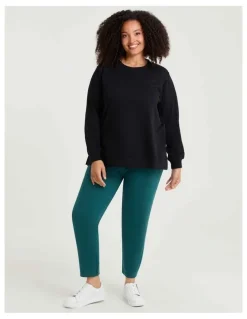 Taking Shape Boyfriend Tunic Sweat in Black