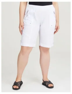 Taking Shape Castaway Zip Pocket Cargo Short in White