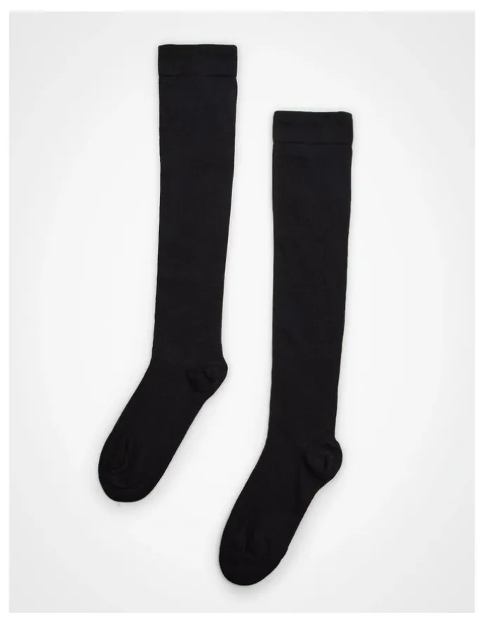 Taking Shape Compression Travel Socks in Black