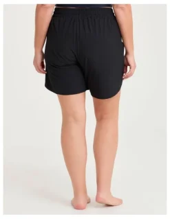 Taking Shape Curved Hem Stretch Boardshort Black